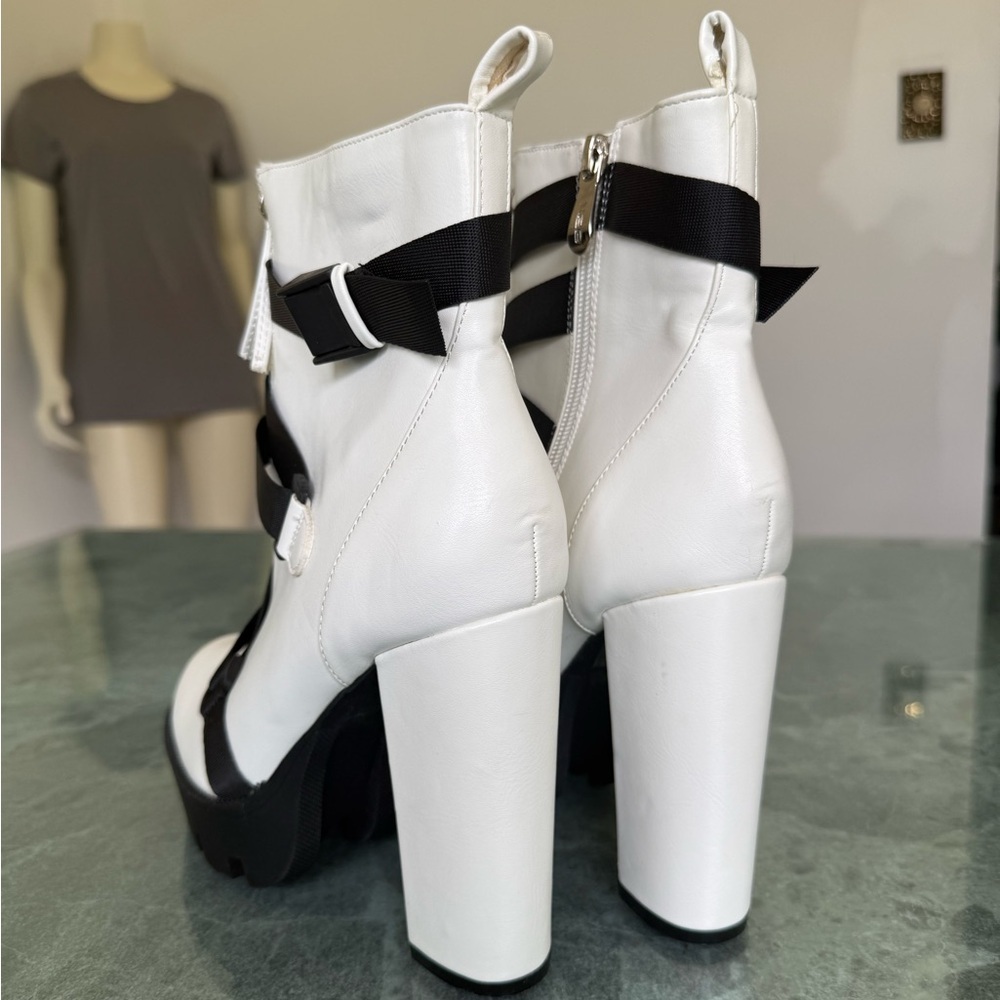 Boots Block Heel Platform White Leather Black Belt, Sz 9 Zipper Heels - Picture 5 of 6